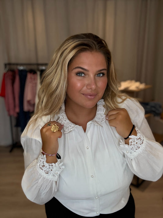 Chemise blanche dentelle