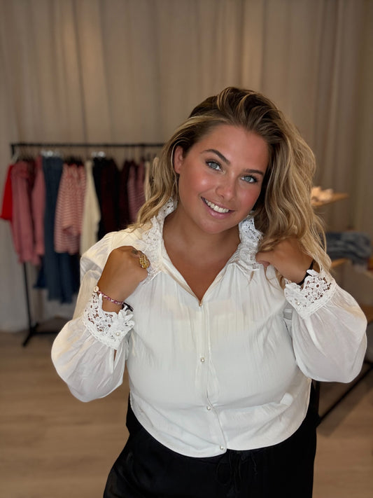 Chemise blanche dentelle